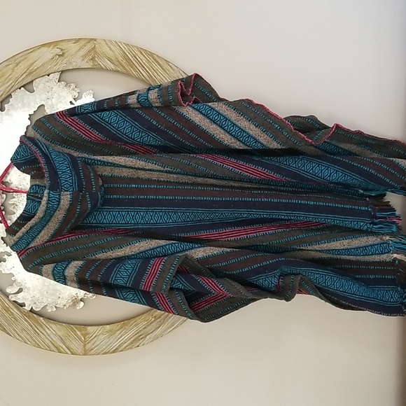 💙BLANKET PONCHO💙 - Picture 2 of 10